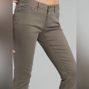 KAYLA JEAN ‘S SHORT INSEAM | WOMEN